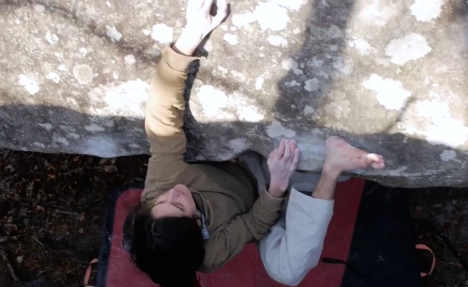 rock climbing barefoot