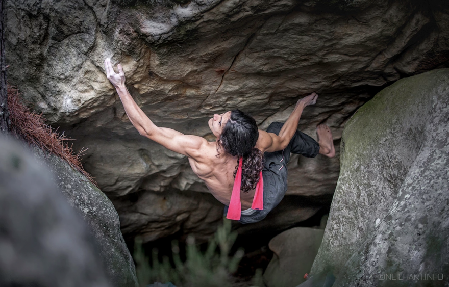 Charles Albert, Barefoot Climber, Establishes World's Second V17