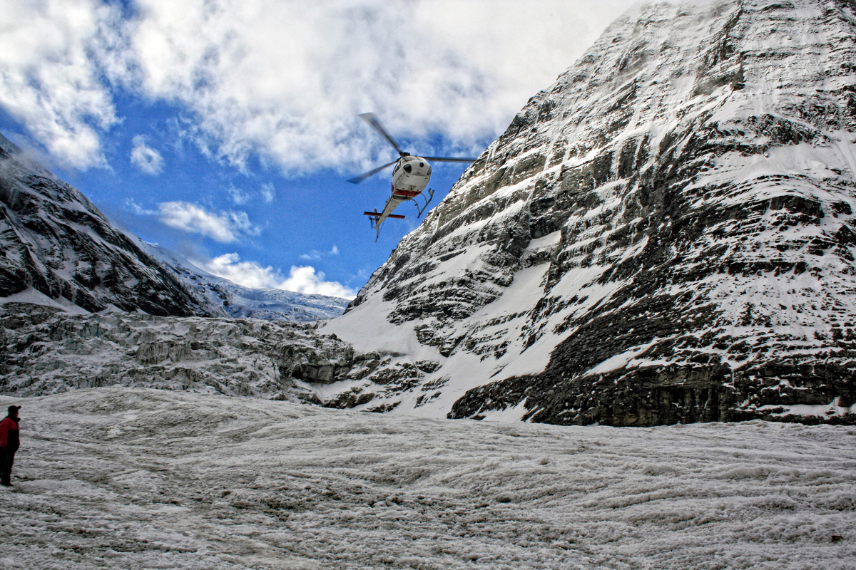 Air Dynasty helicopter on a Dhaulagiri mission, as seen from basecamp. Air Dynasty, Fishtail and Mountain Air fly the B3s.