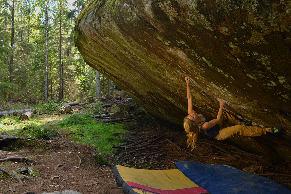 Mina on the V10 <em>David O Golait</em> in Vastervik, Sweden. Photo: David Mason.